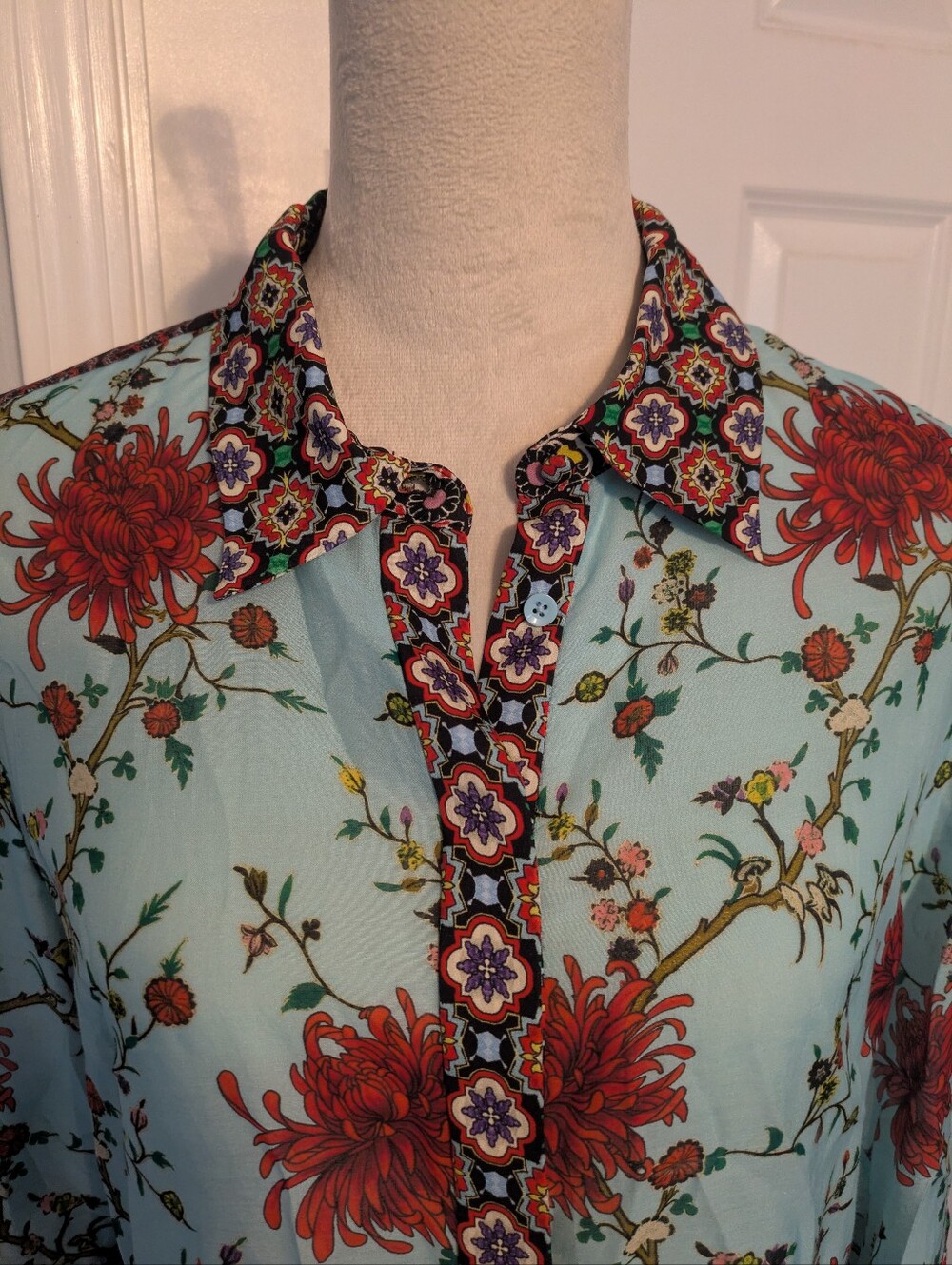 Alice & Olivia Floral Print Button-Front Women’s Top Medium - Picture 3 of 9